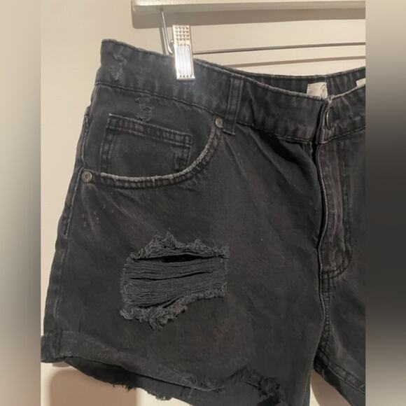 Cotton On Distressed black denim shorts by‎ size 12 - Picture 2 of 6